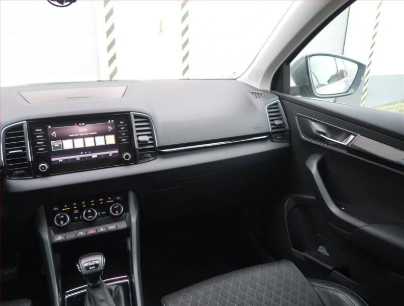 Škoda Karoq - hlavní fotka