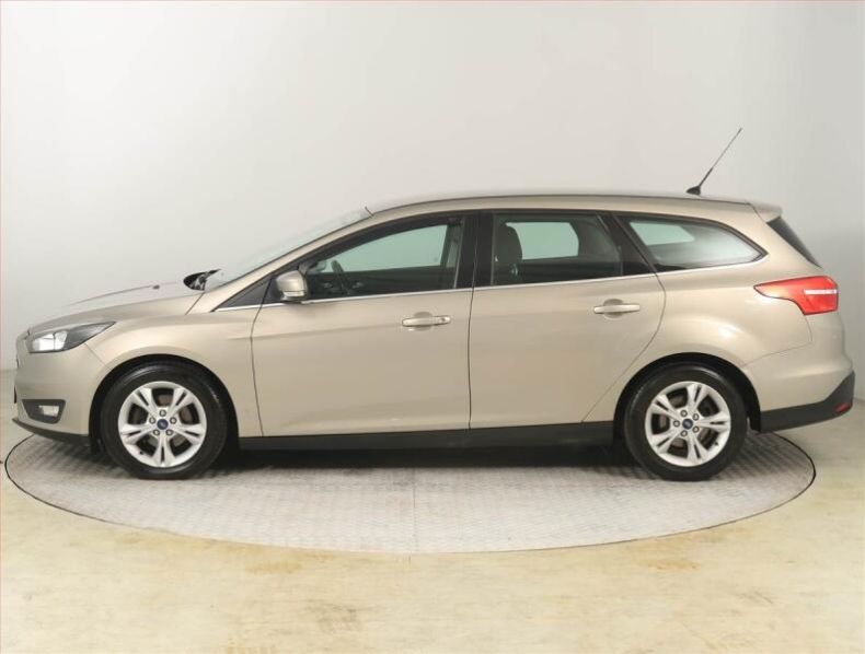 Ford Focus - hlavní fotka