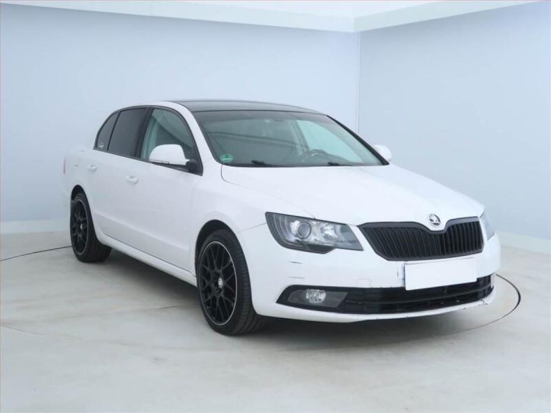 Škoda Superb - hlavní fotka inzerátu