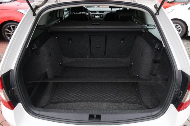 Škoda Octavia - hlavní fotka