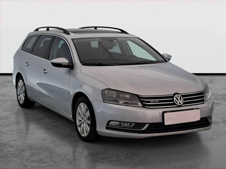 Volkswagen Passat - hlavní fotka inzerátu