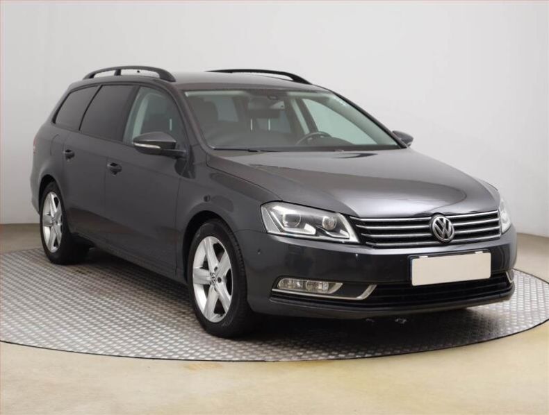 Volkswagen Passat - hlavní foto
