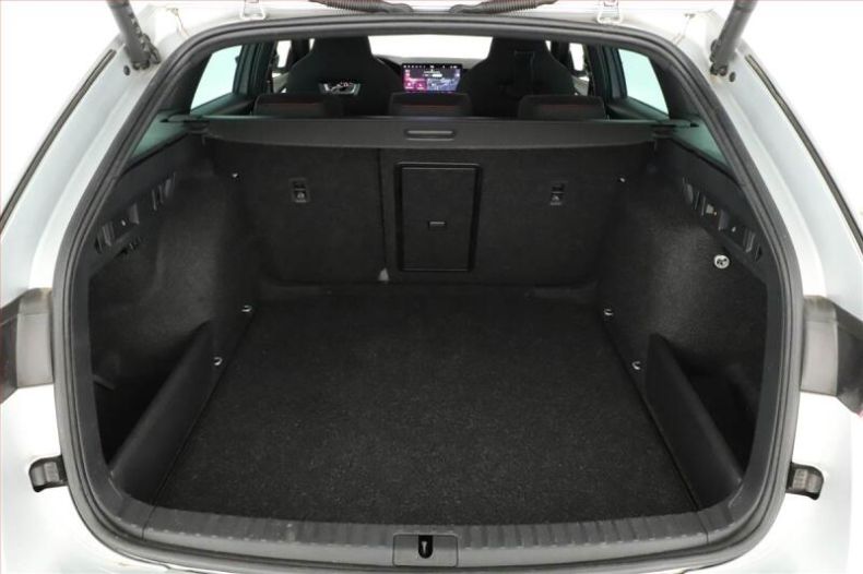 Škoda Octavia - hlavní fotka