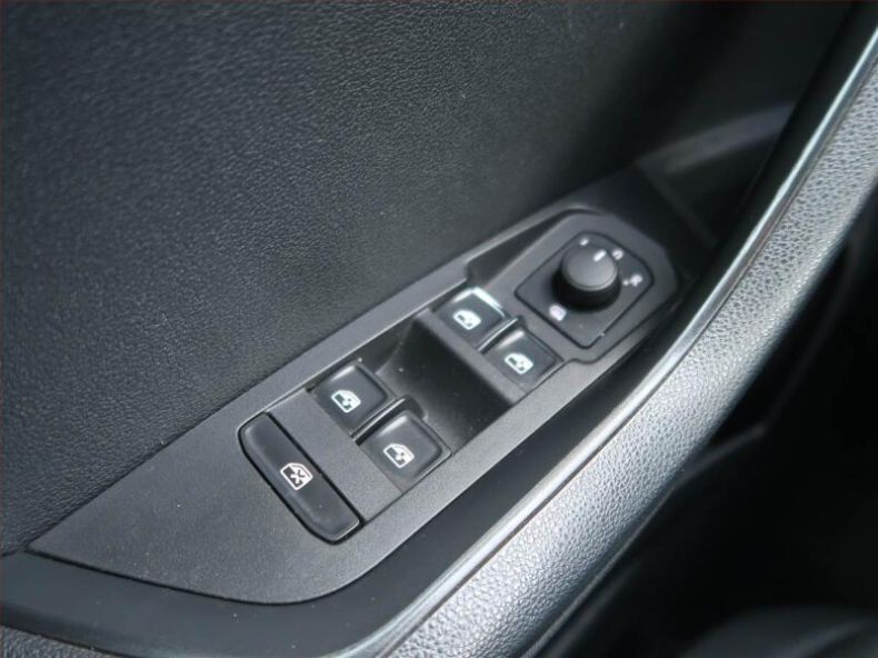 Škoda Karoq - hlavní fotka