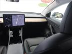 Tesla Model 3 - fotka číslo 7