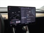 Tesla Model 3 - fotka číslo 23