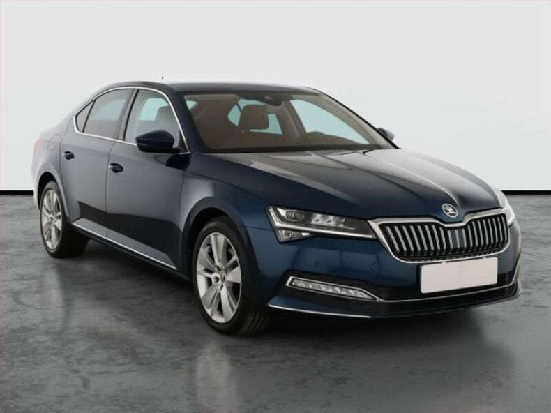 Škoda Superb - hlavní foto