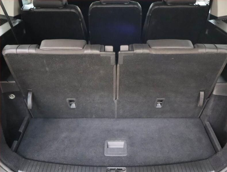 Volkswagen Touran - hlavní fotka