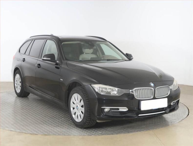 BMW Řada 3 - hlavní foto