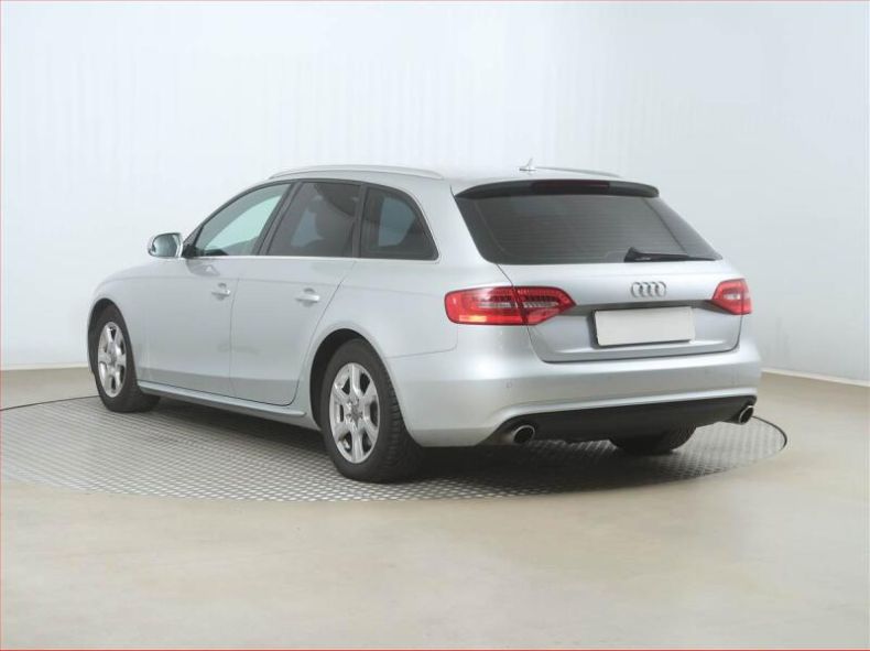 Audi A4 - hlavní fotka