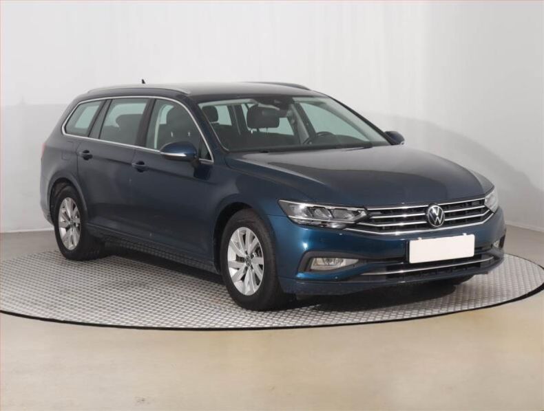 Volkswagen Passat - hlavní foto