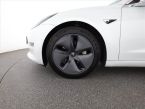 Tesla Model 3 - fotka číslo 19