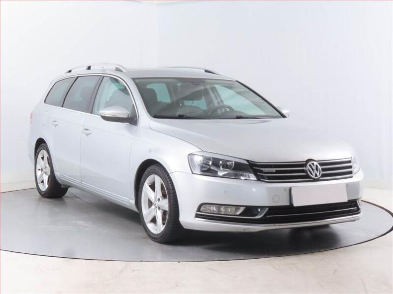Volkswagen Passat - hlavní fotka inzerátu