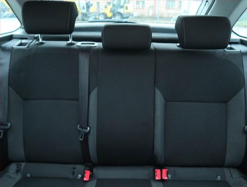 Škoda Rapid - hlavní fotka