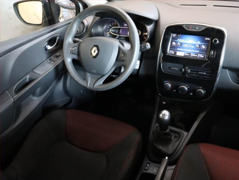 Renault Clio - hlavní fotka