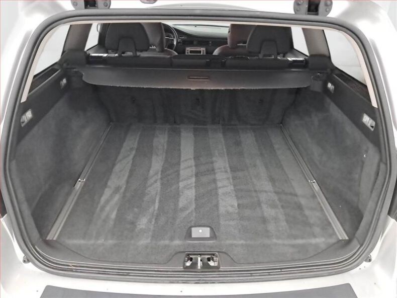 Volvo V70 - hlavní fotka