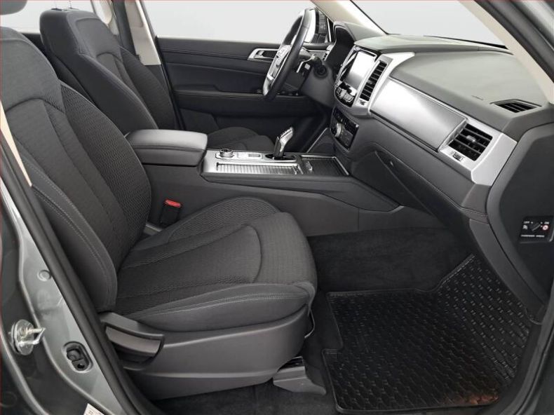 SsangYong Rexton - hlavní fotka