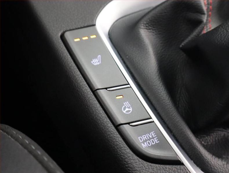 Hyundai i30 - hlavní fotka