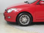 Hyundai i30 - fotka číslo 13