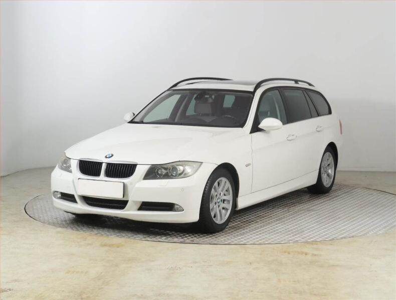 BMW Řada 3 - hlavní fotka