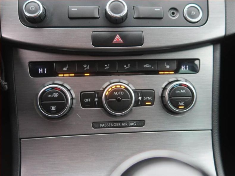 Volkswagen Passat - hlavní fotka