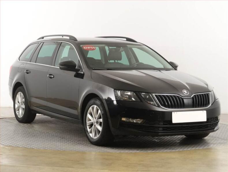 Škoda Octavia - hlavní fotka