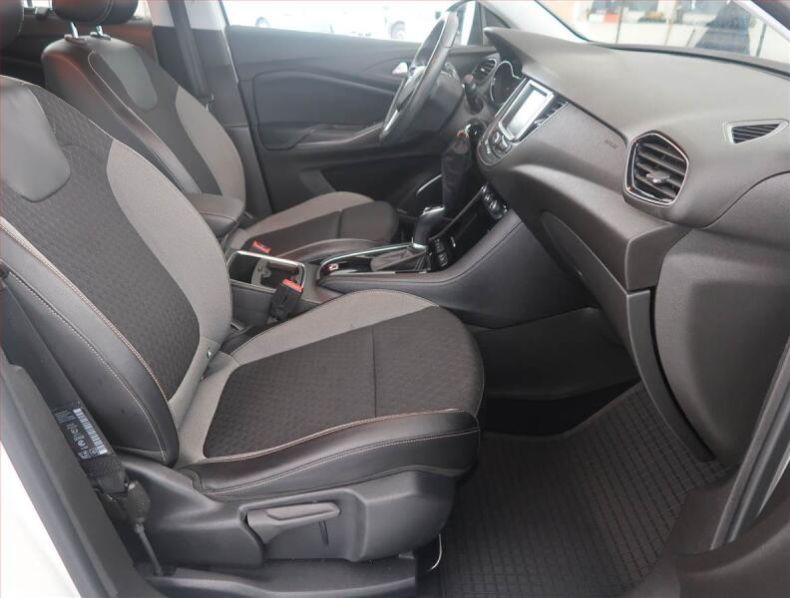 Opel Grandland X - hlavní fotka