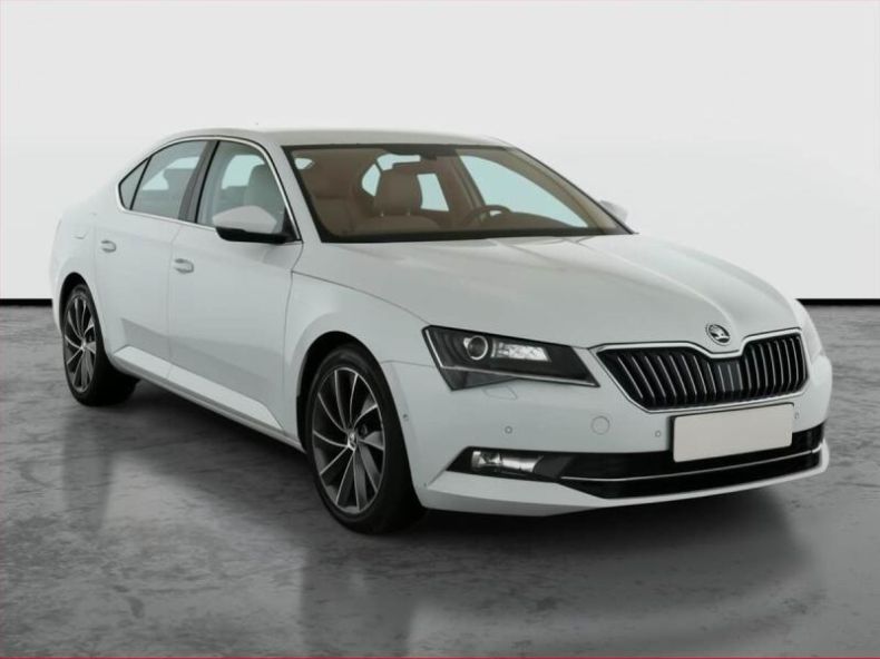 Škoda Superb - hlavní foto