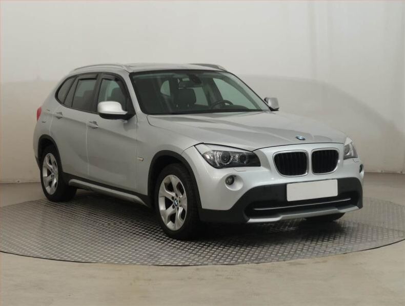 BMW X1 - hlavní foto