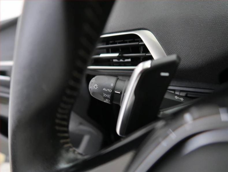 Peugeot 5008 - hlavní fotka