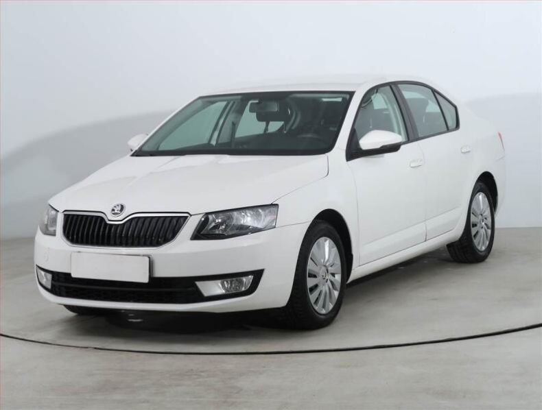 Škoda Octavia - hlavní fotka