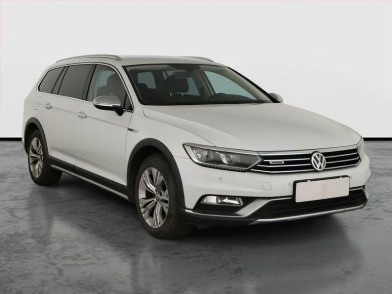 Volkswagen Passat - hlavní fotka inzerátu