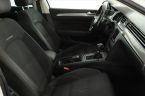 Volkswagen Passat - fotka číslo 12