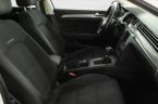 Volkswagen Passat - fotka číslo 12
