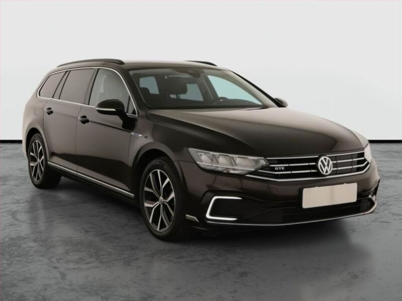 Volkswagen Passat - hlavní foto