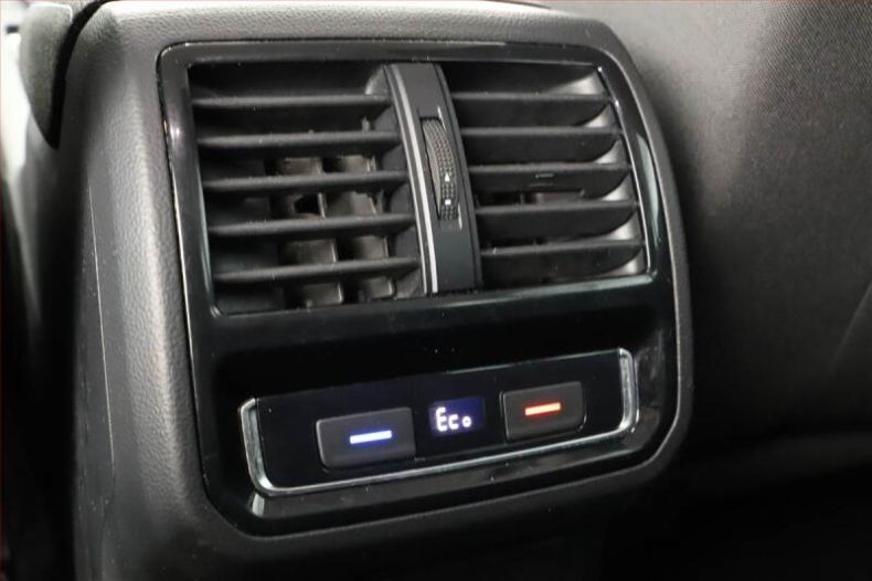 Volkswagen Passat - hlavní fotka inzerátu