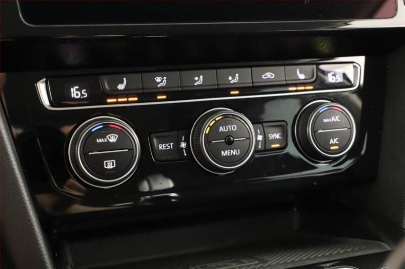 Volkswagen Passat - hlavní fotka