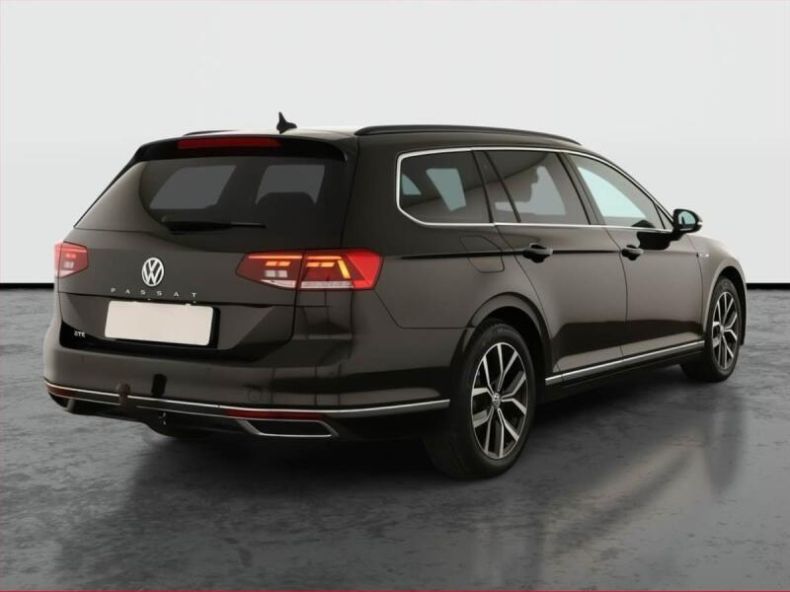 Volkswagen Passat - hlavní fotka