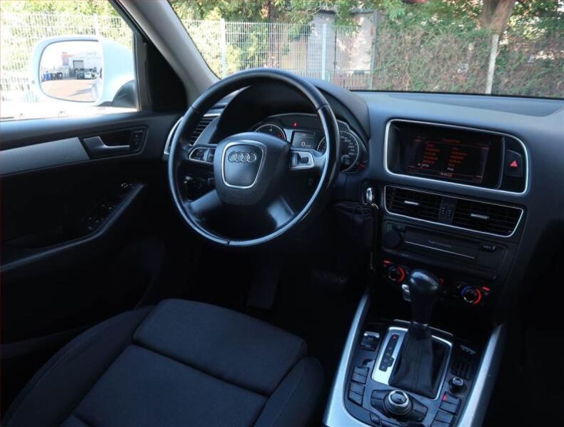 Audi Q5 - hlavní fotka