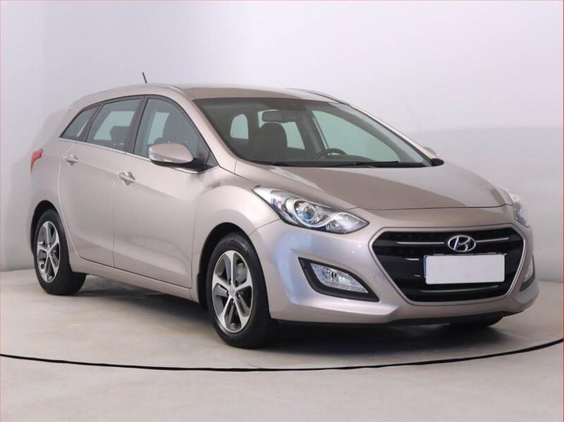 Hyundai i30 - hlavní foto