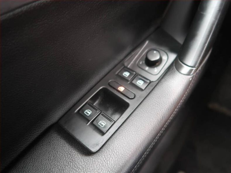 Volkswagen Passat - hlavní fotka