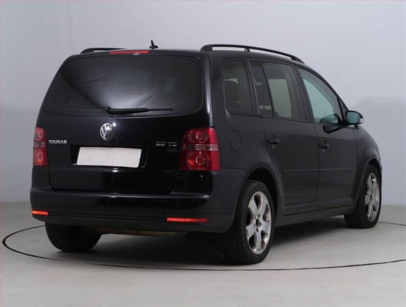 Volkswagen Touran - hlavní fotka