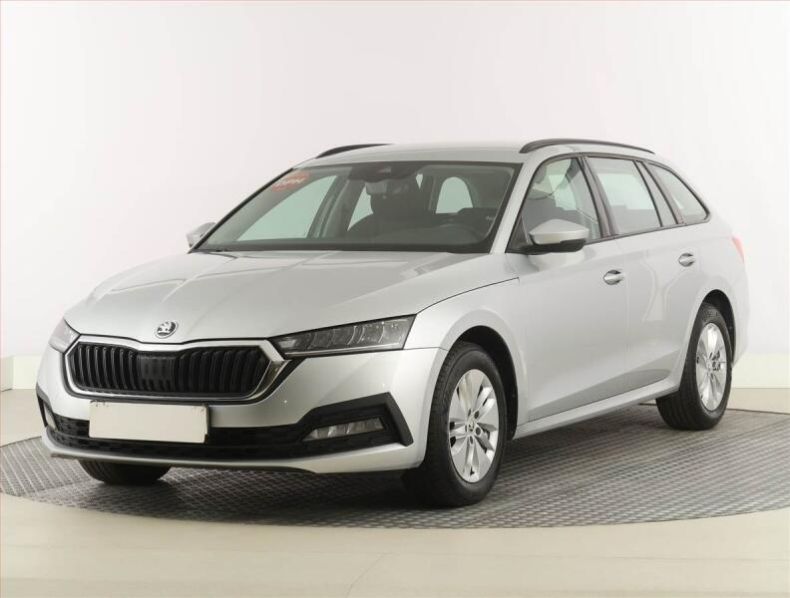 Škoda Octavia - hlavní fotka
