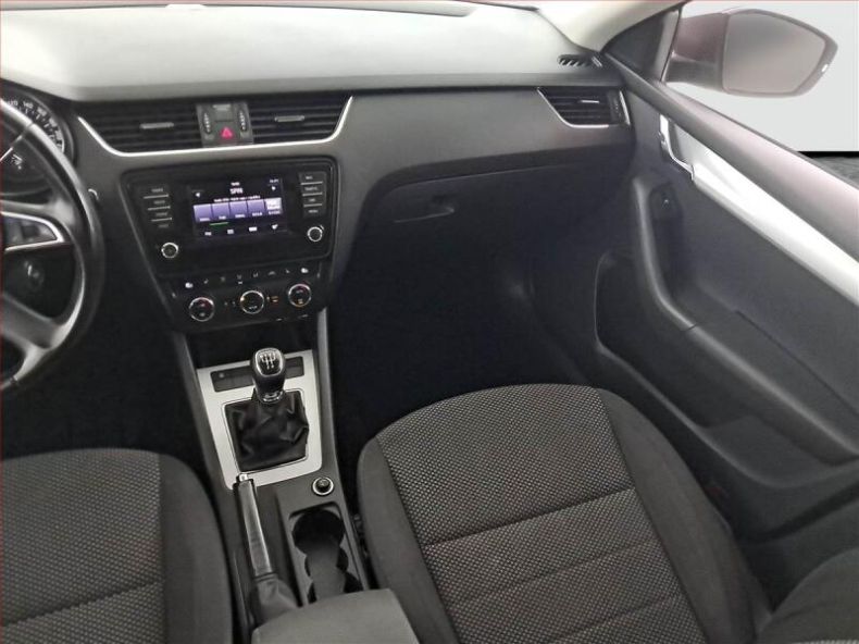 Škoda Octavia - hlavní fotka