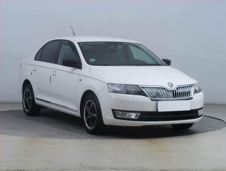 Škoda Rapid - hlavní foto