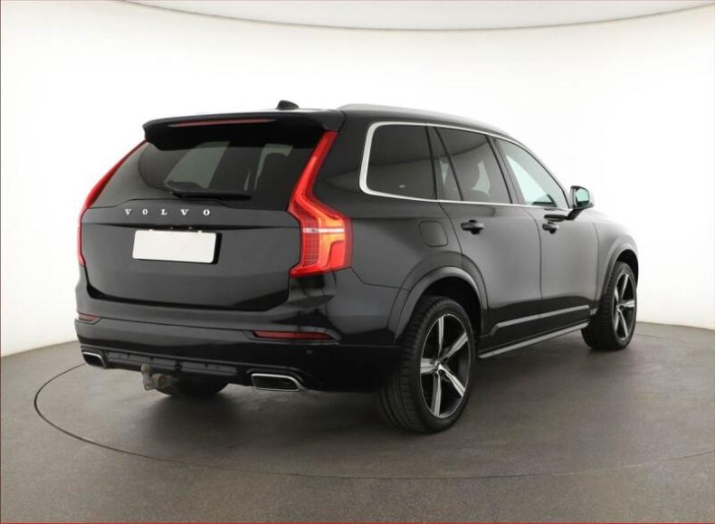 Volvo XC90 - hlavní fotka