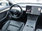 Tesla Model 3 - fotka číslo 6