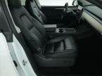 Tesla Model Y - fotka číslo 8