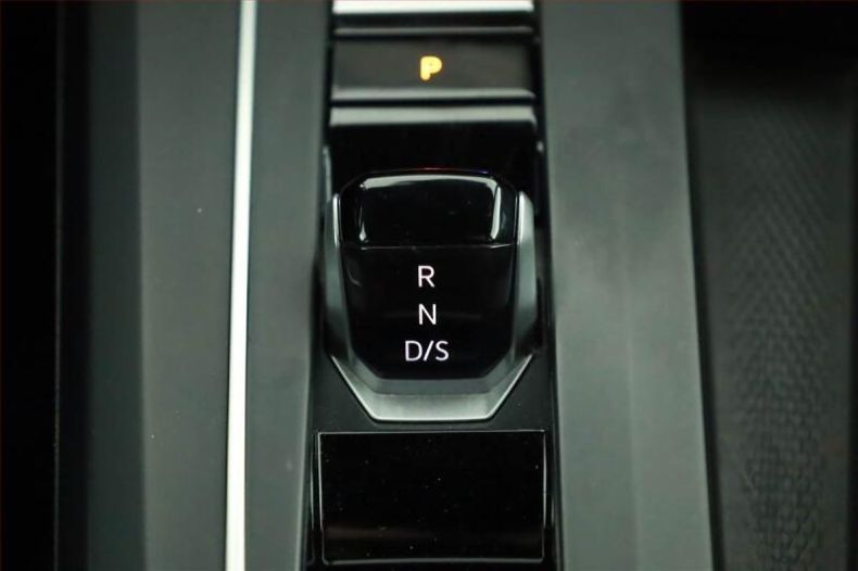 Volkswagen Golf - hlavní fotka