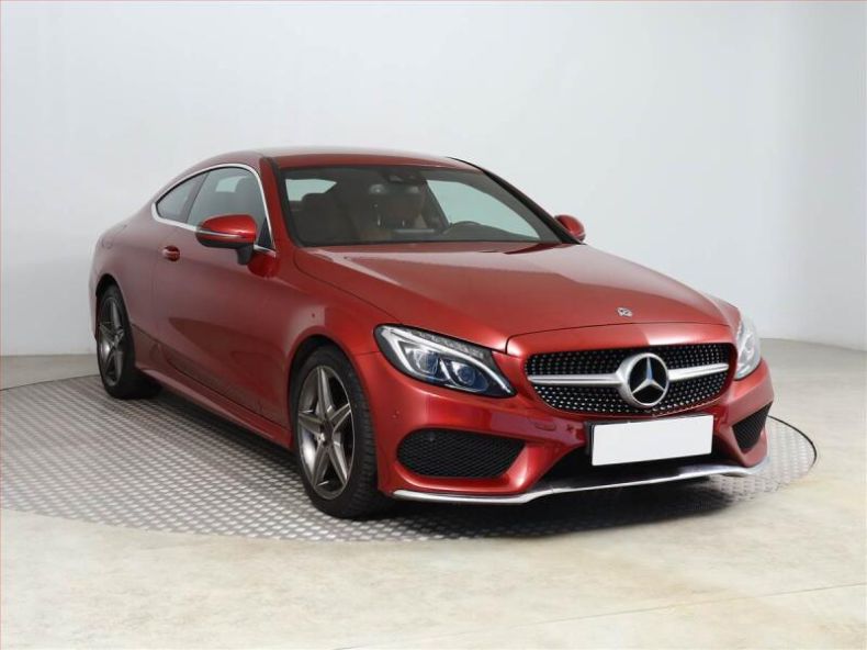 Mercedes Třída C - hlavní foto